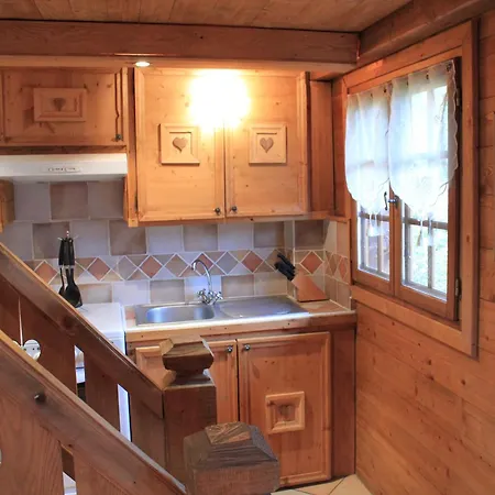 Chalet Les Greniers Du Mont Blanc